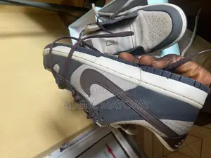 Nike Sneaker