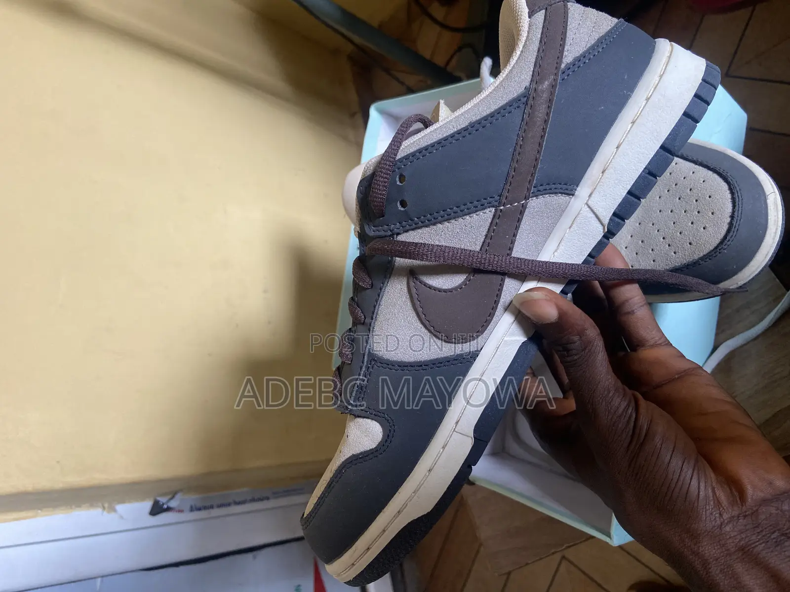 Nike Sneaker