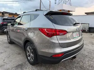 Hyundai Santa Fe GLS 4dr SUV (3.3L 6cyl 6A) 2014 Brown