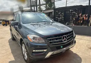 Mercedes-Benz M Class ML350 4dr SUV (3.5L 6cyl 7A) 2014 Gray