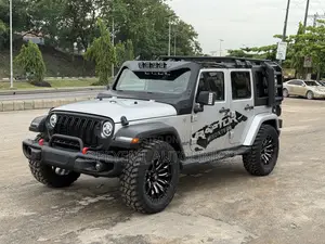 Jeep Wrangler Sahara 2011 Silver