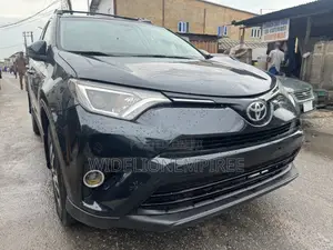 Toyota RAV4 2017