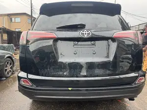 Toyota RAV4 2017