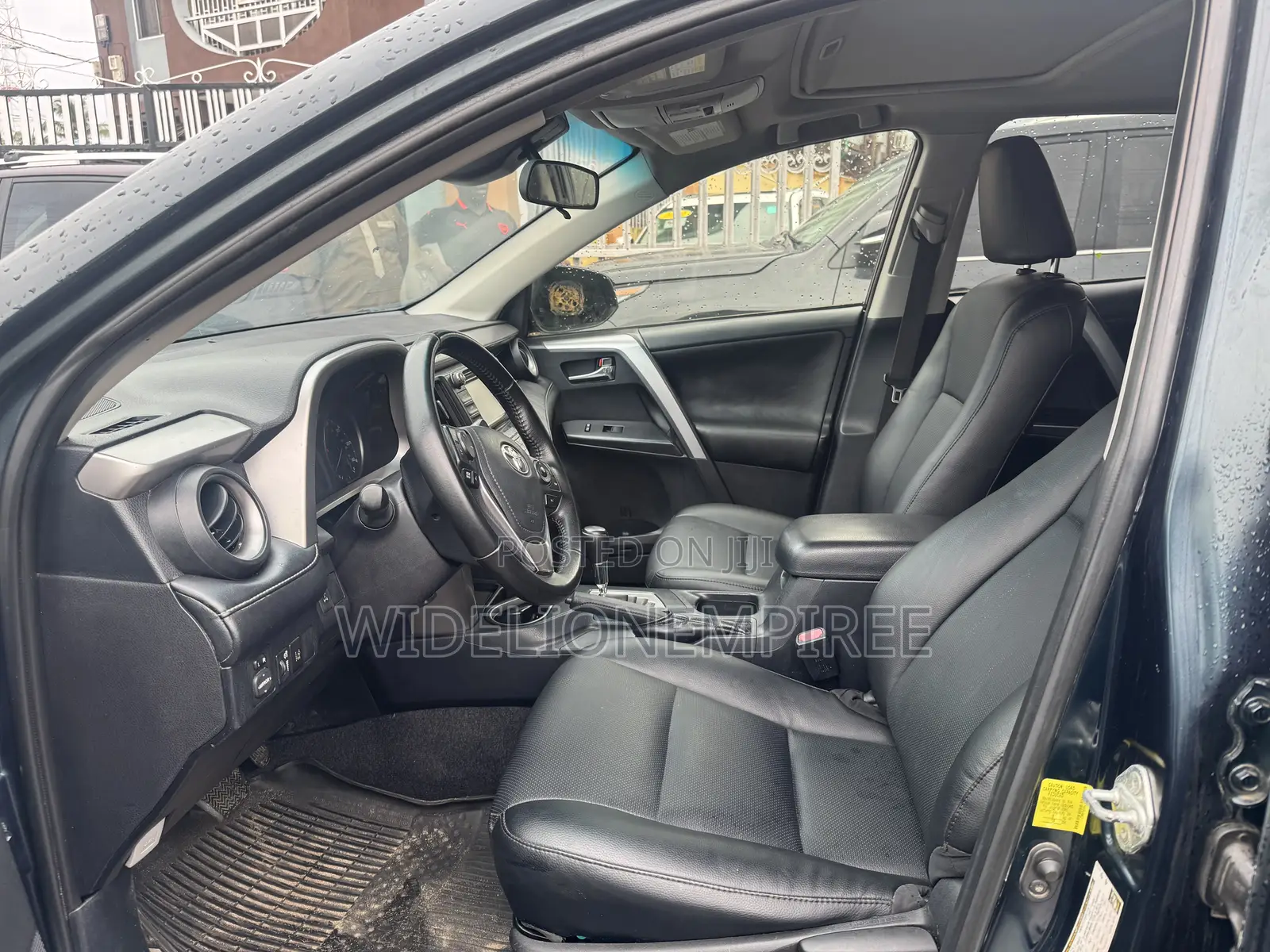 Toyota RAV4 2017