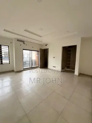 1bdrm Shared Apartment in Orchid Road Owo Pr, Lekki for rent
