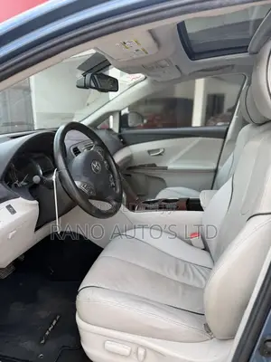 Toyota Venza AWD 2010
