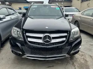 Mercedes-Benz GLK-Class 350 2014 Black