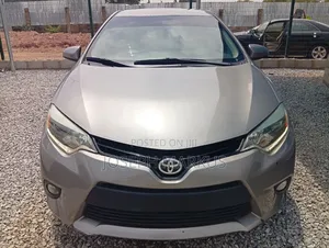 Toyota Corolla LE 4dr Sedan (1.8L 4cyl CVT) 2015 Gray