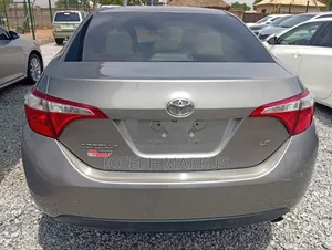 Toyota Corolla LE 4dr Sedan (1.8L 4cyl CVT) 2015 Gray