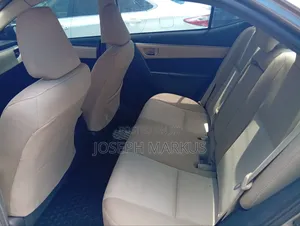 Toyota Corolla LE 4dr Sedan (1.8L 4cyl CVT) 2015 Gray