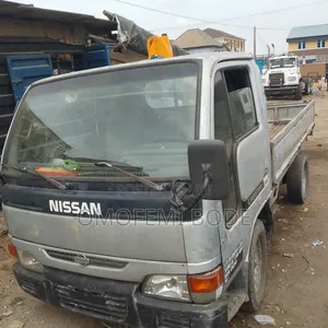 Nissan Cabstar 2002 Silver
