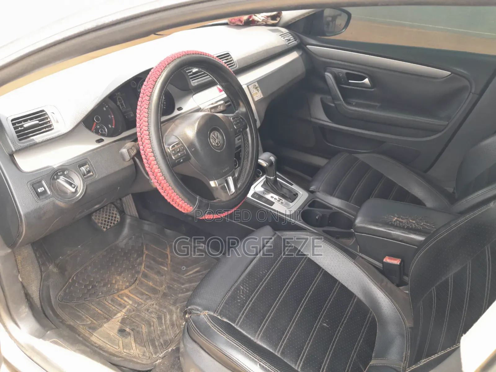 Volkswagen Passat 2010 Gray
