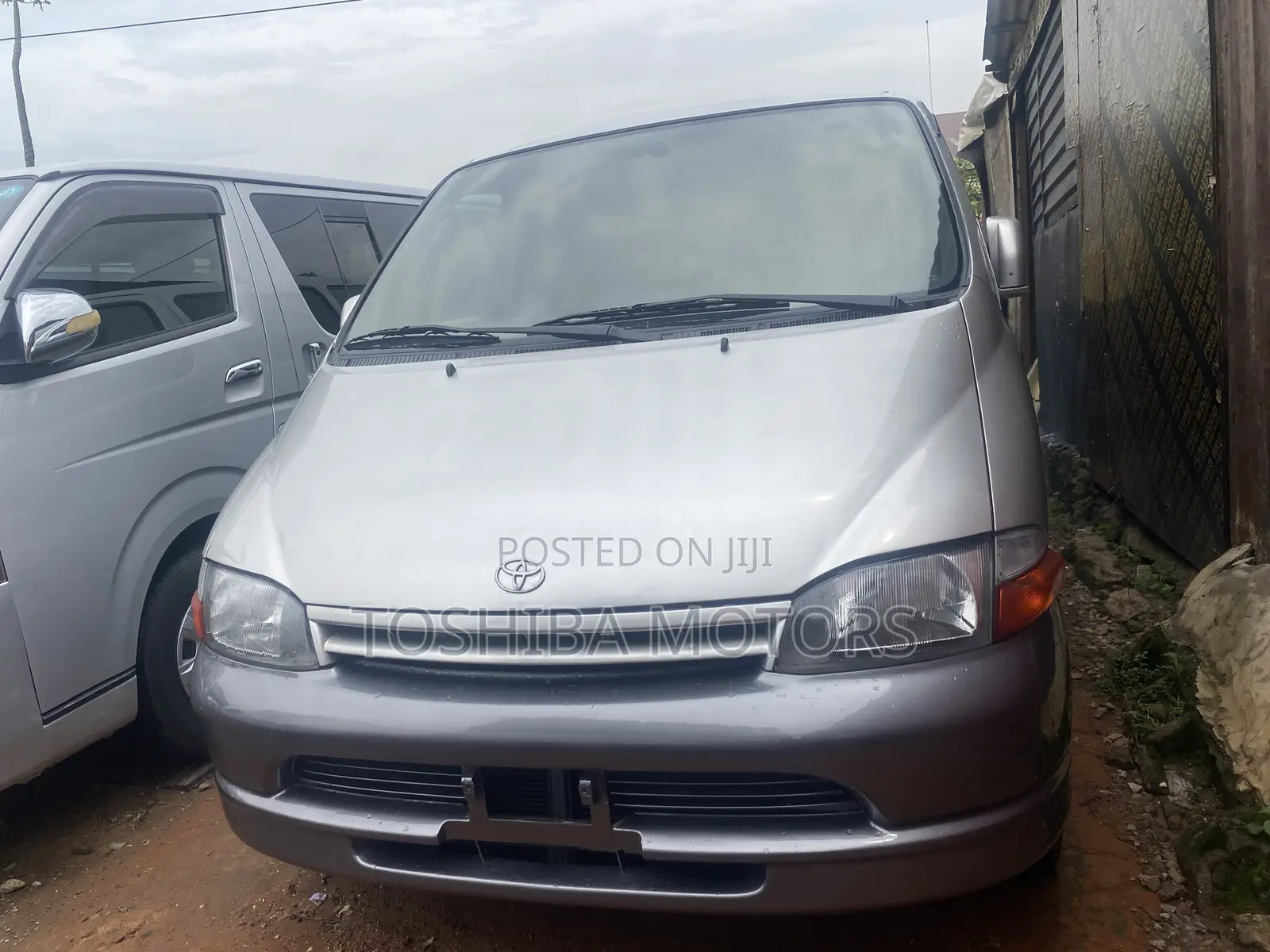 Toyota HiAce 2004 Silver