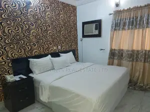 37 Rooms Hotel