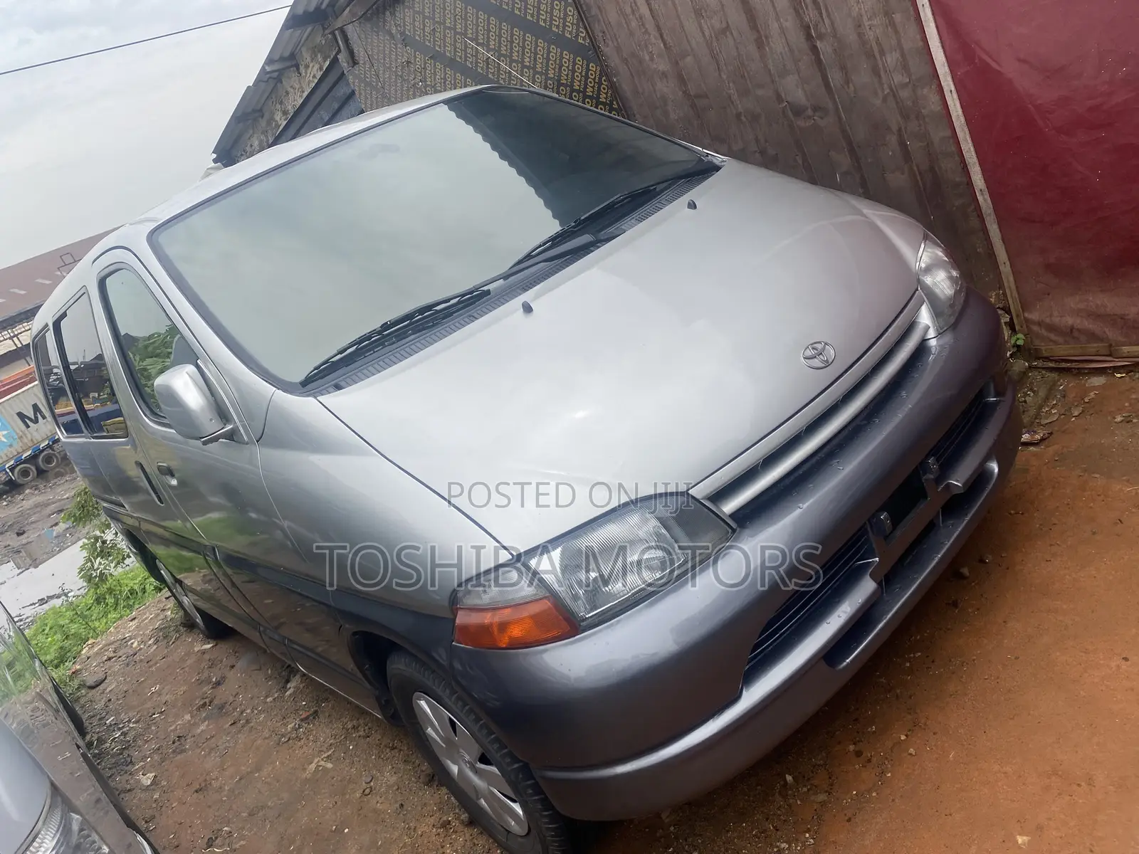 Toyota HiAce 2004 Silver