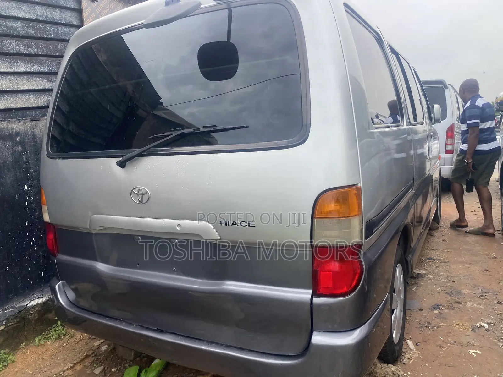Toyota HiAce 2004 Silver