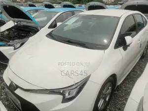 Toyota Corolla 2022 White