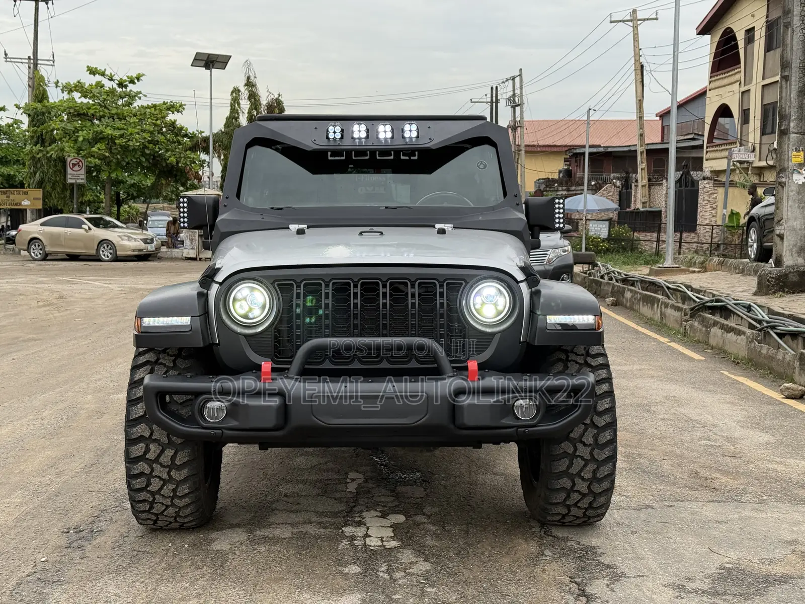 Jeep Wrangler Sahara 2011 Silver