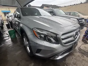 Mercedes-Benz GLA 250 2016 Silver