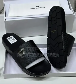 Box Black Giampieronicola Branded Slides