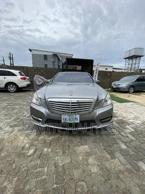 Mercedes-Benz E350 Base 4dr Sedan RWD (3.5L 6cyl 7A) 2010 Silver