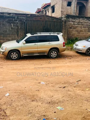 Toyota Highlander Limited V6 AWD 2003 Gold