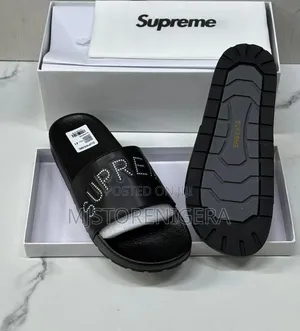 Black Supreme Luxe Comfort Slides