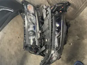 Toyota Prado 2015 Headlight