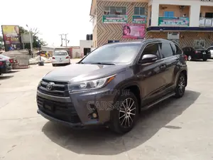Toyota Highlander 2017 Gray