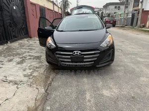 Hyundai Elantra Sport Sedan FWD (2.0L 4cyl 6A) 2016 Black