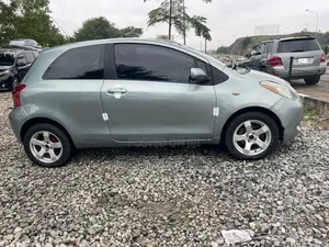 Toyota Yaris 2008 Green