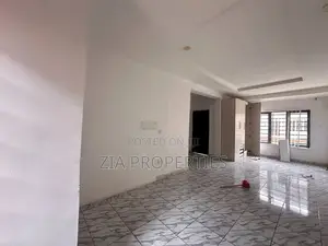 4bdrm Townhouse / Terrace in Osapa london for rent