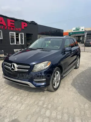 Mercedes-Benz GLE-Class GLE 350 2018 Blue