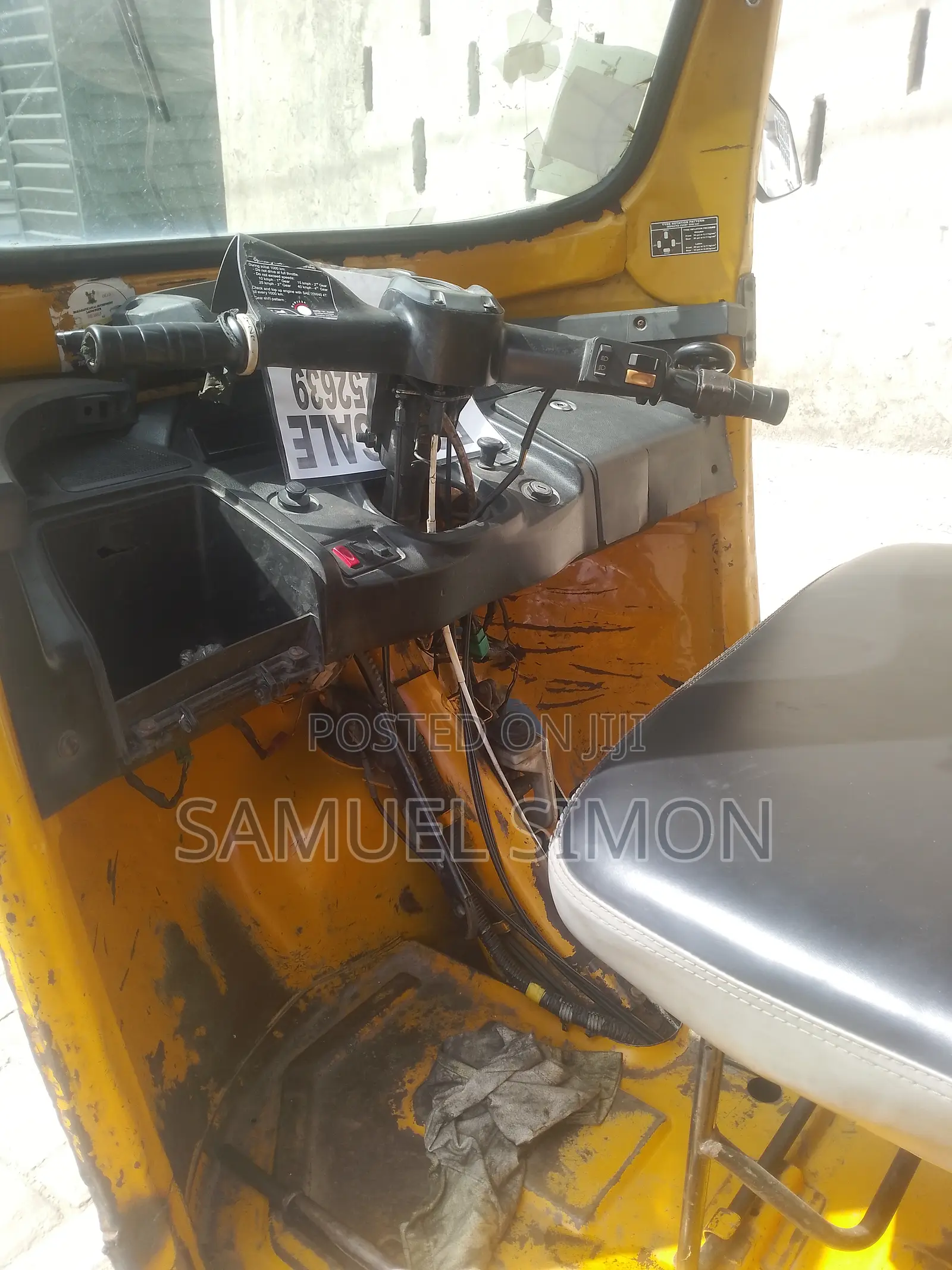 TVS King Cargo 2024 Yellow