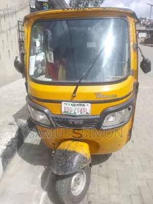 TVS King Cargo 2024 Yellow