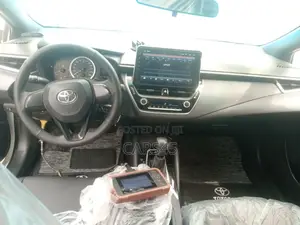 Toyota Corolla 2022 White