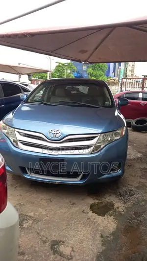 Toyota Venza 2010 Blue