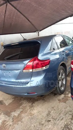 Toyota Venza 2010 Blue