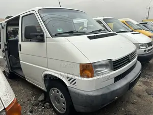 Volkswagen Transporter 2005 White