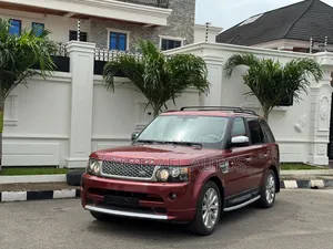 Land Rover Range Rover 2009 Red