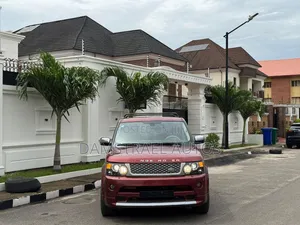 Land Rover Range Rover 2009 Red