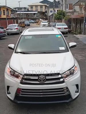 Toyota Highlander Limited 4dr SUV AWD (3.5L 6cyl 6A) 2015 White