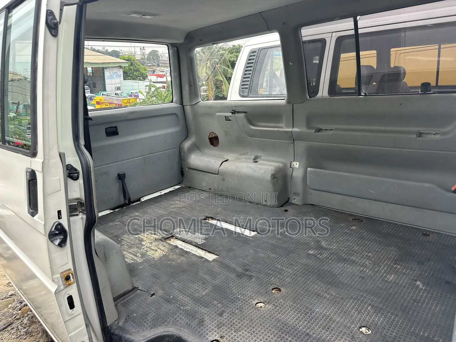 Volkswagen Transporter 2005 White