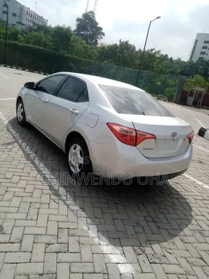 Toyota Corolla 2017 Silver