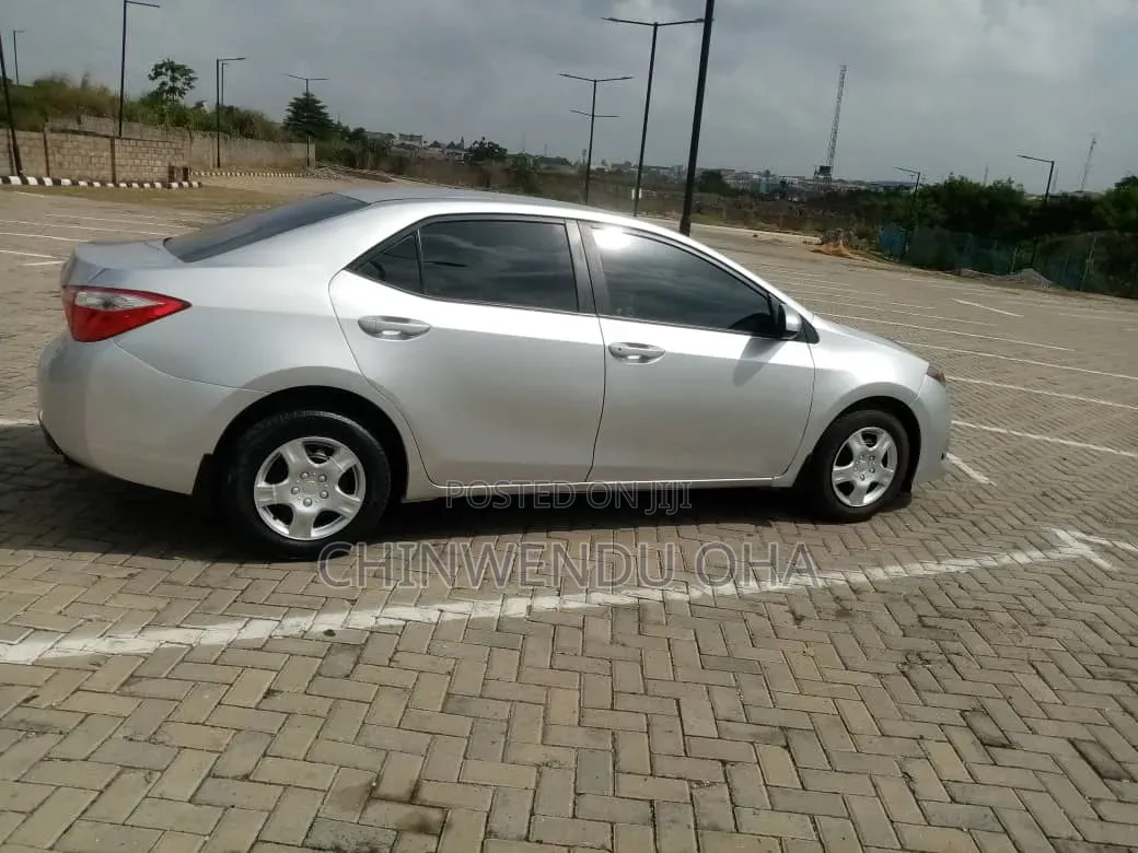 Toyota Corolla 2017 Silver