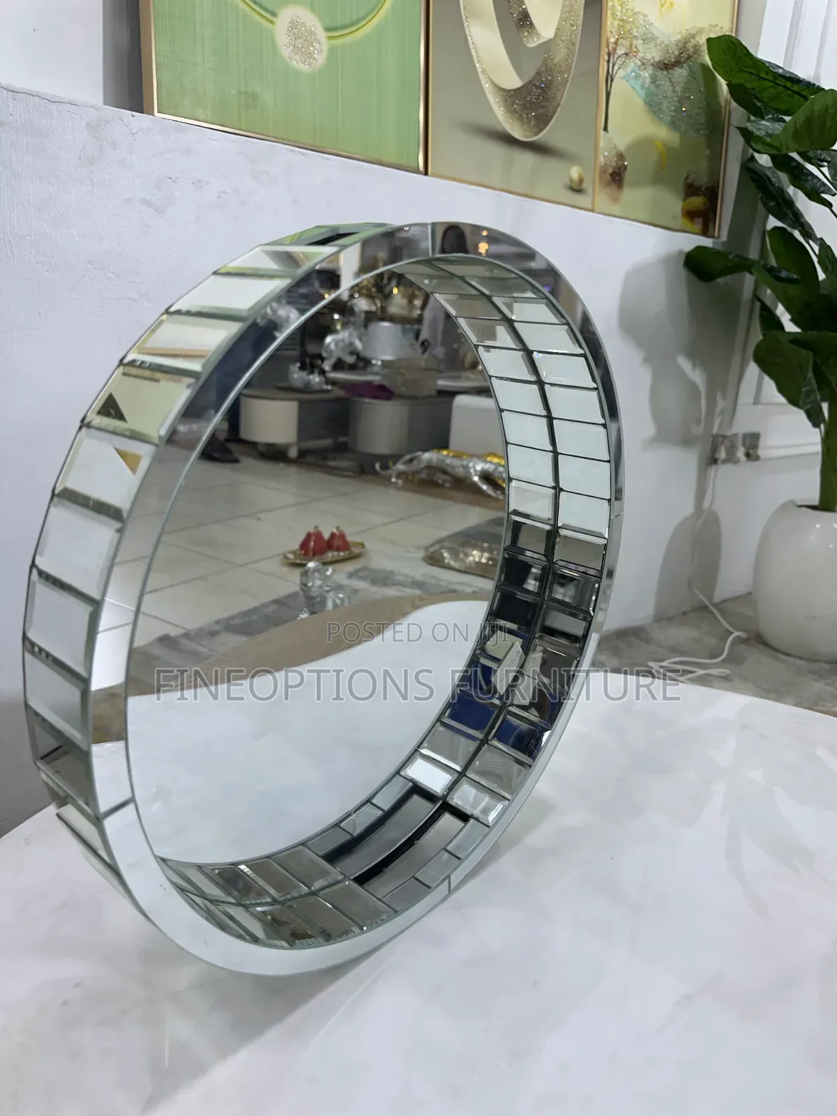 The Prism Ring Mirror