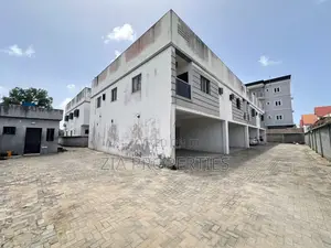 4bdrm Townhouse / Terrace in Ajah for rent