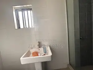 4bdrm Townhouse / Terrace in Ajah for rent