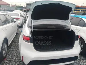 Toyota Corolla 2021 White