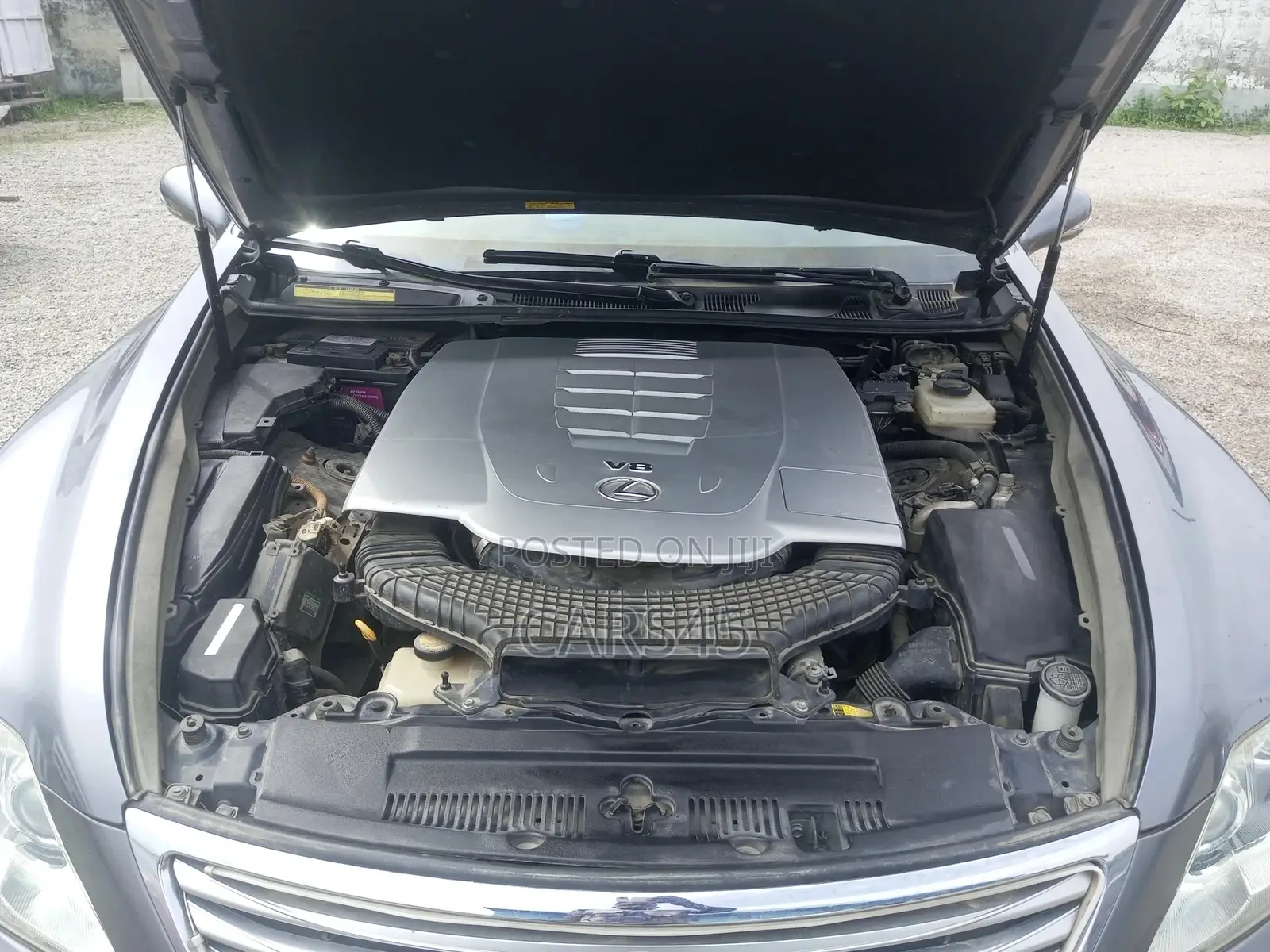 Lexus LS 2011 Gray